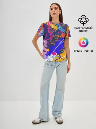 Женская базовая футболка / листья цветы текстура паттэрн