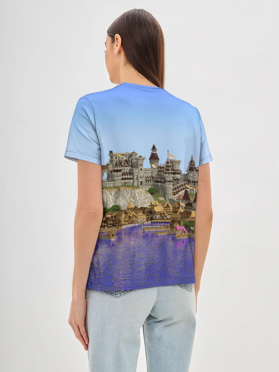 Женская базовая футболка / Корабль и замок в манкрафт.