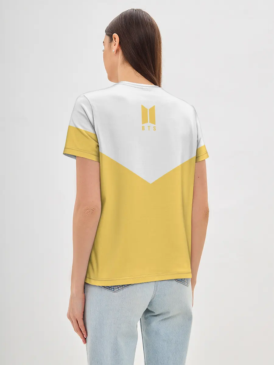 Женская базовая футболка / BTS Young Forever