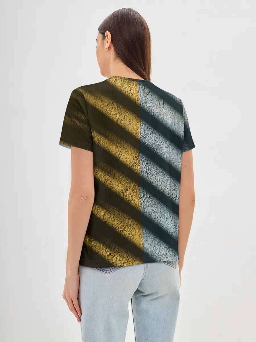 Женская базовая футболка / SHADOW