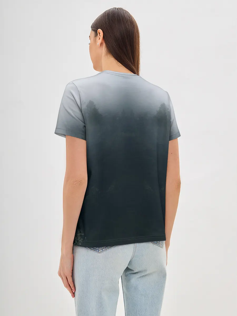 Женская базовая футболка / руны