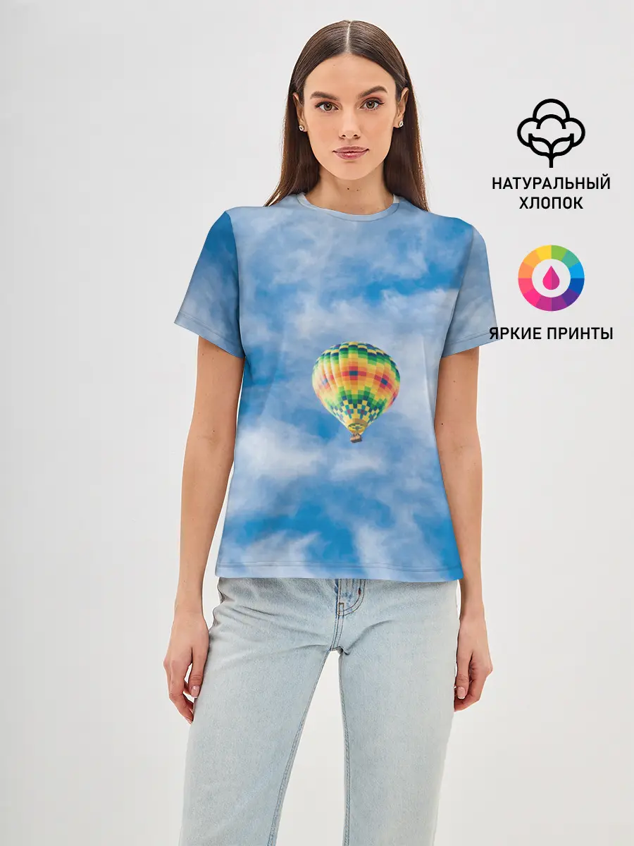 Женская базовая футболка / Воздушный шар в небе