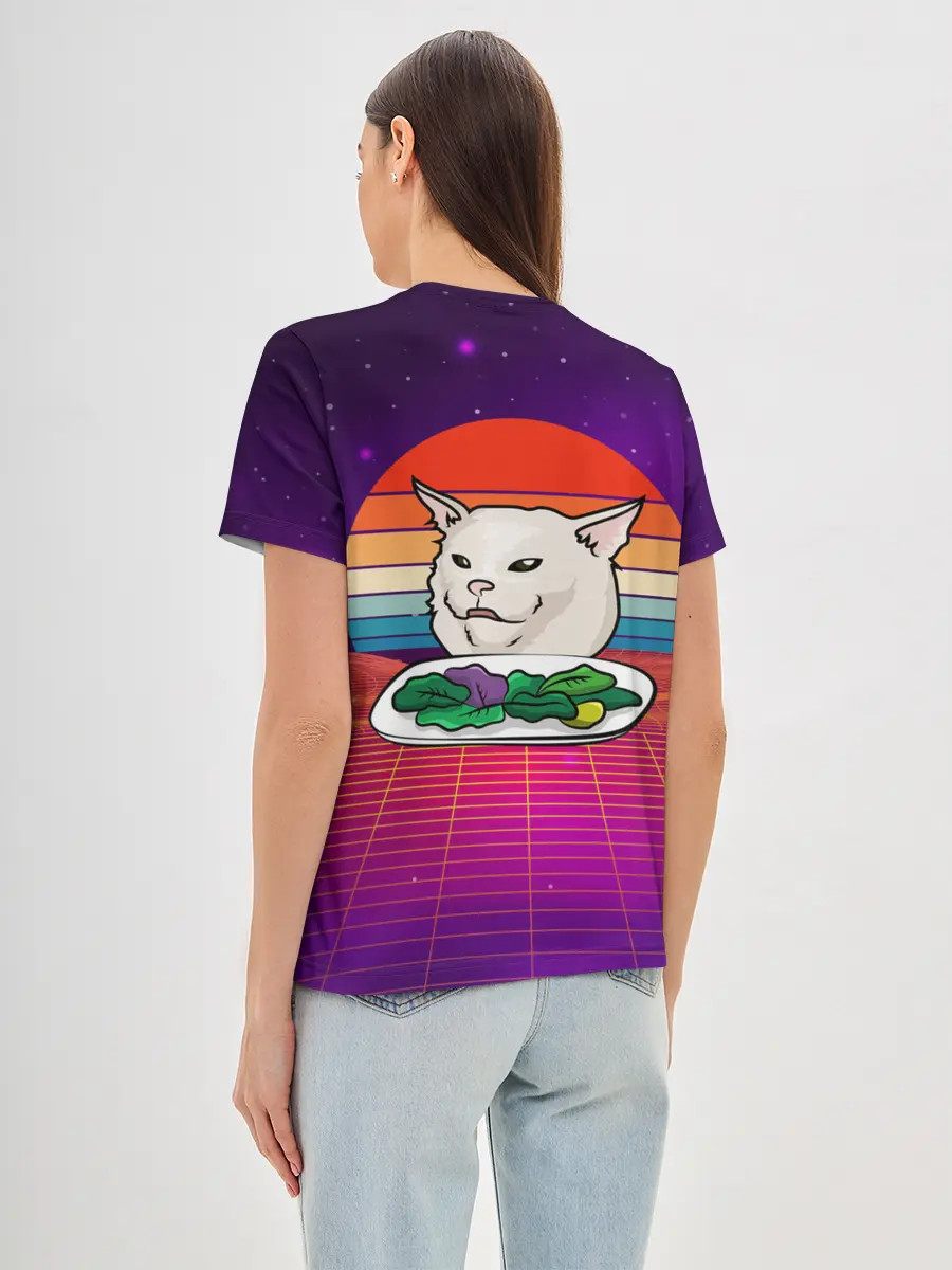 Женская базовая футболка / Woman yelling at a cat