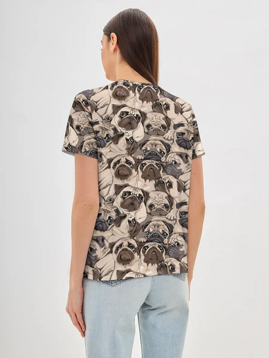 Женская базовая футболка / Мопсы