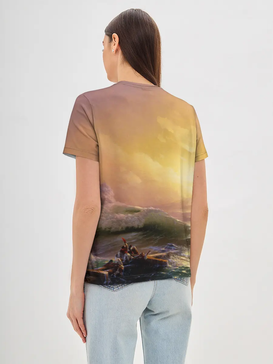 Женская базовая футболка / Шторм в море девятый вал