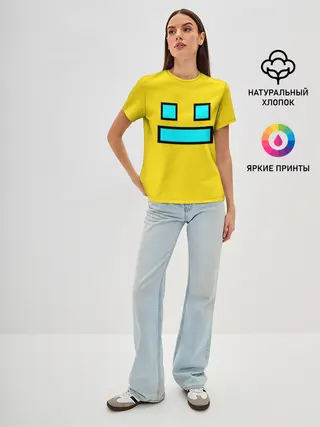 Женская базовая футболка / Geometry Dash Smile
