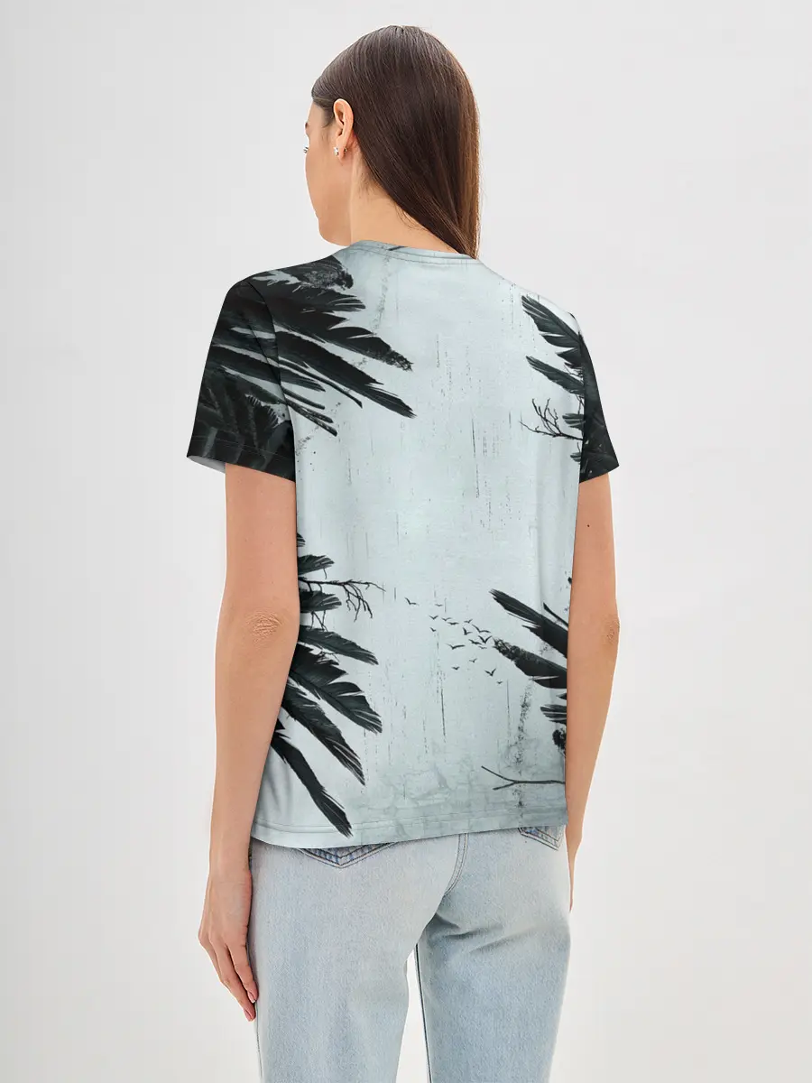 Женская базовая футболка / Resident Evil Village. Crow