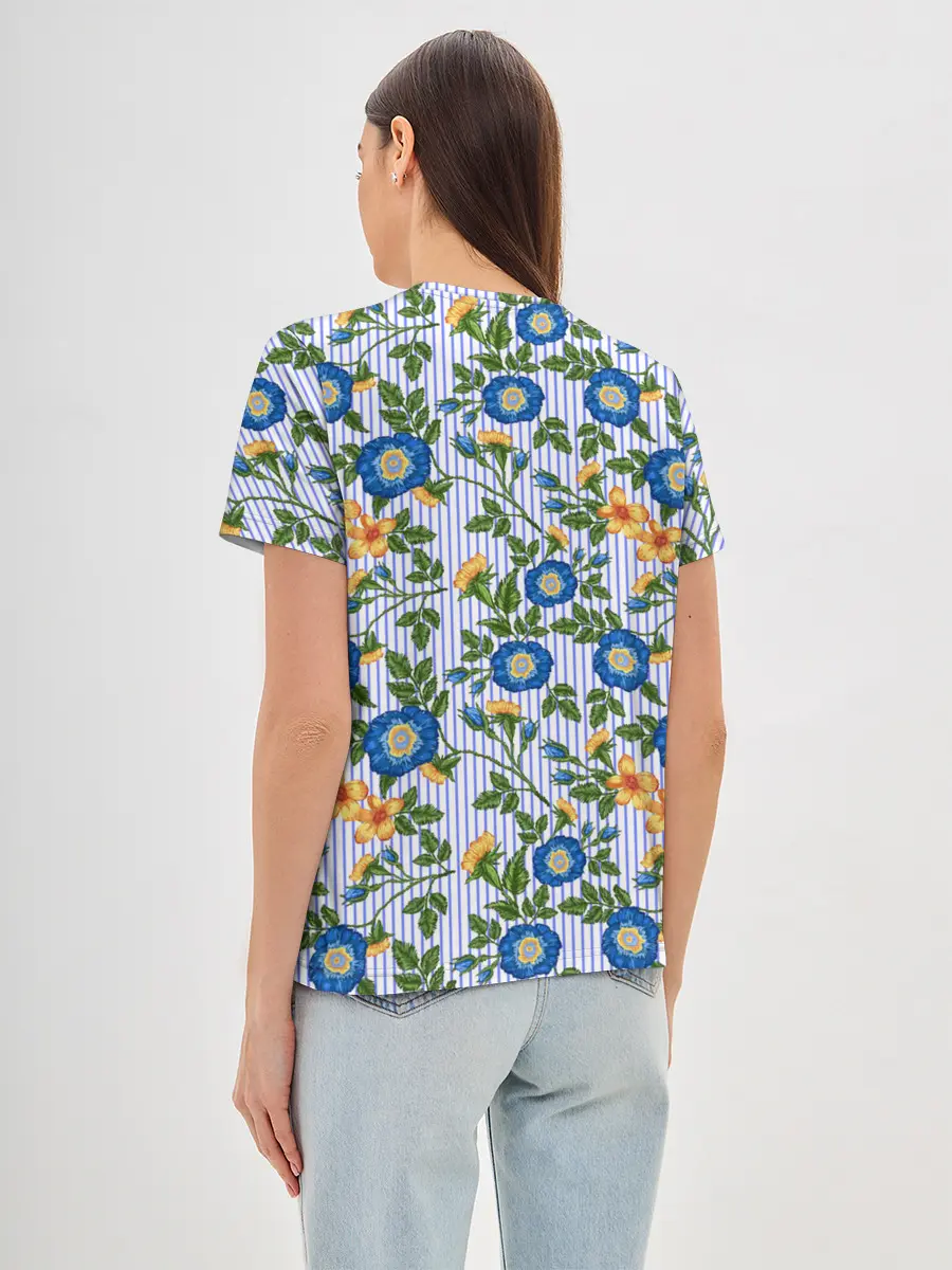 Женская базовая футболка / Цветочки