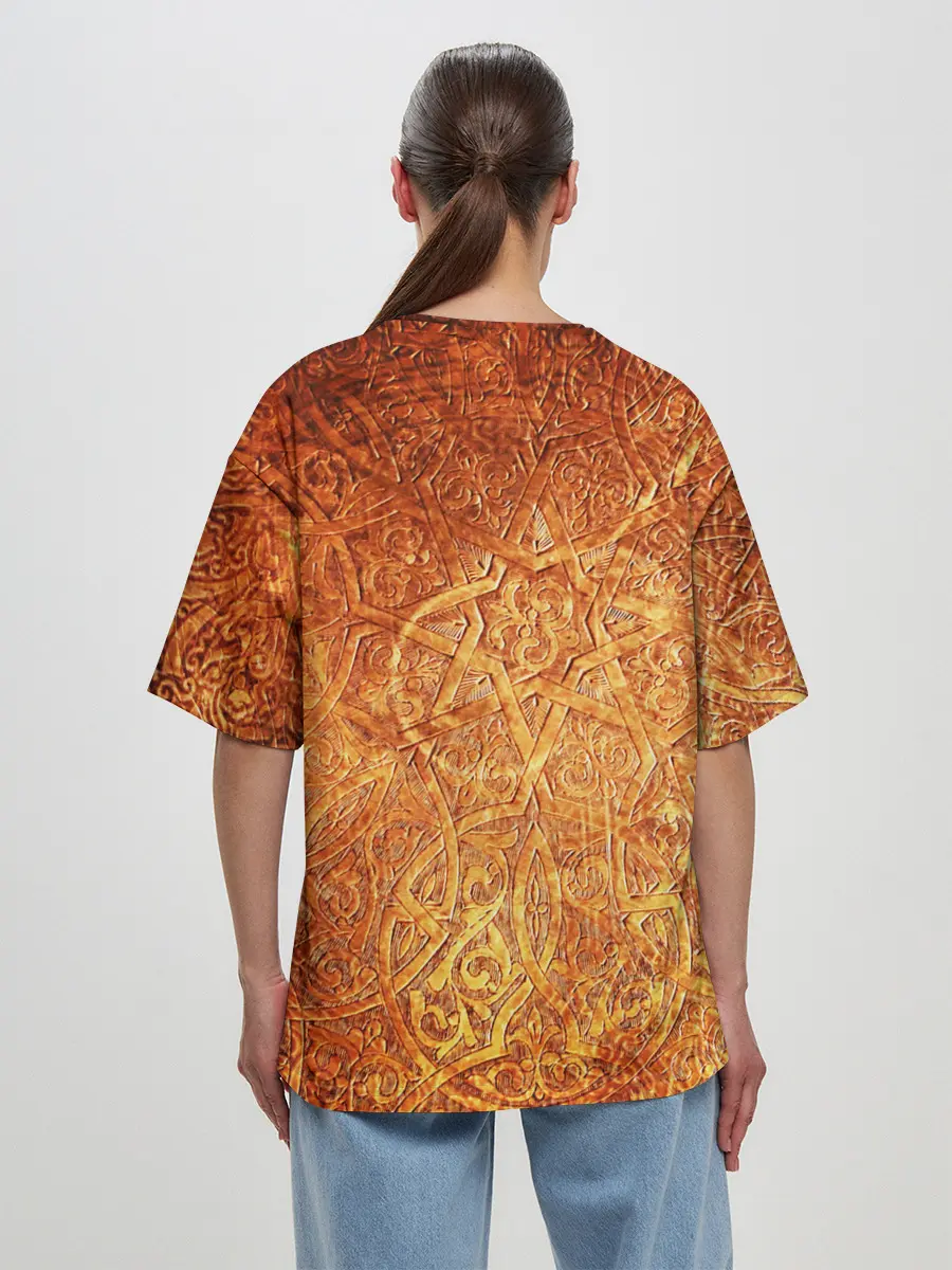 Женская футболка оверсайз / Кельтские узоры