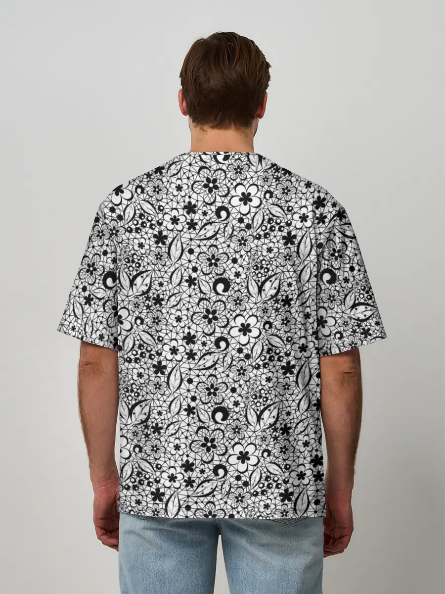 Мужская футболка оверсайз / Черное кружево цветочное