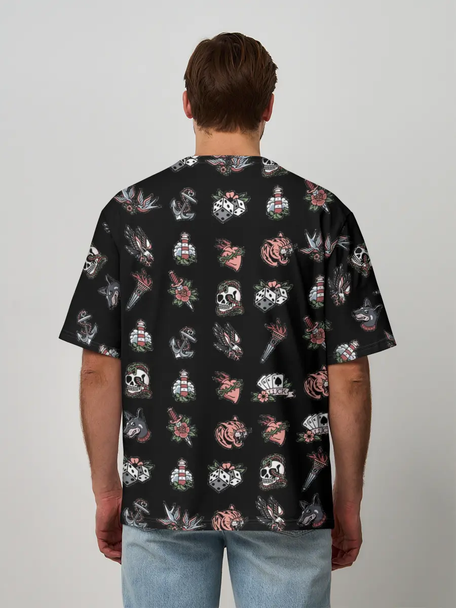 Мужская футболка оверсайз / Уличные эмблемы