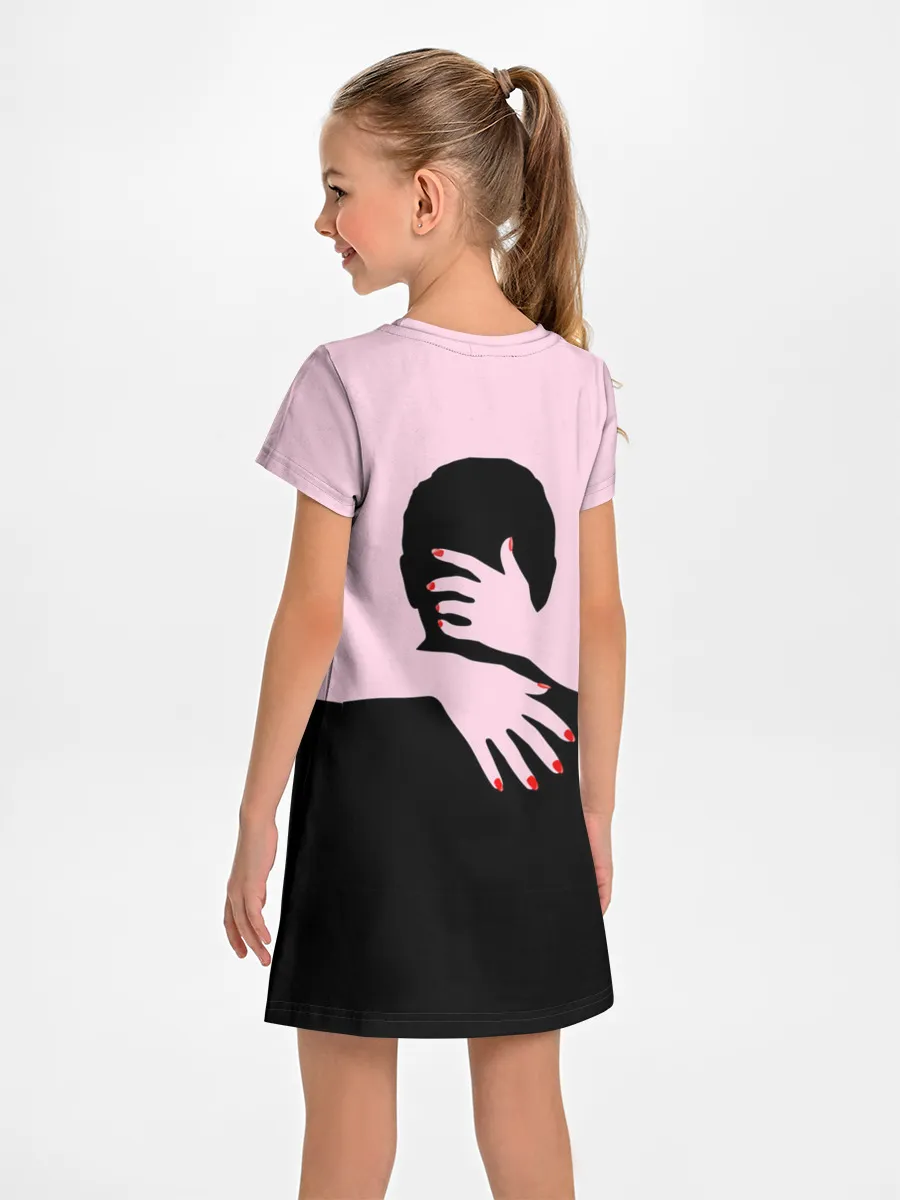 Детское платье / Объятия и страсть