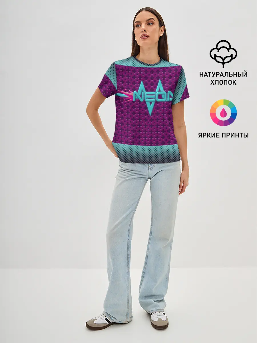 Женская базовая футболка / Неоновый гонщик
