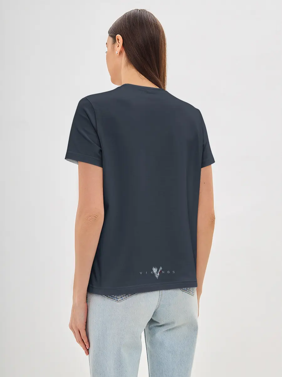 Женская базовая футболка / Путь викинга