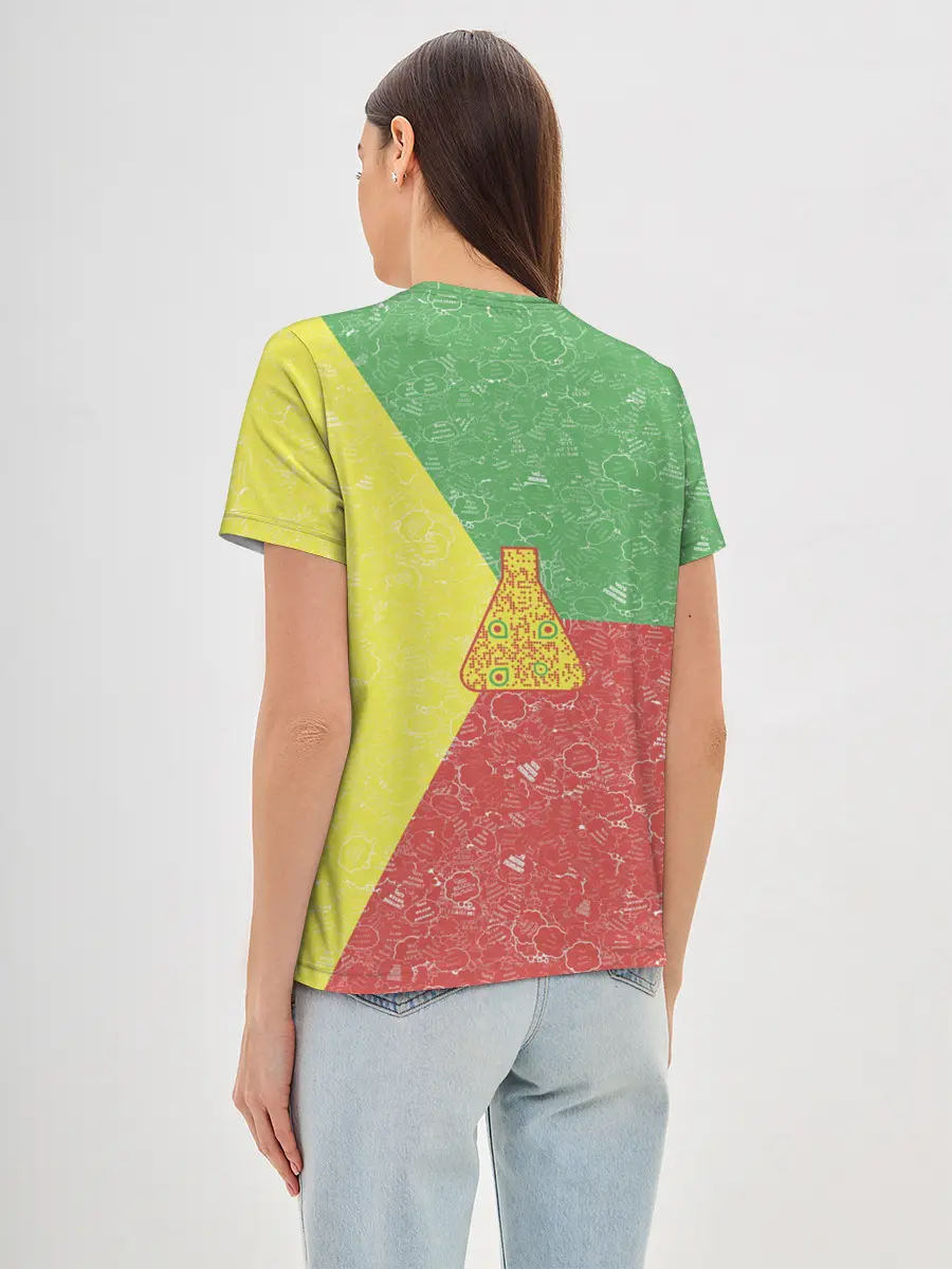 Женская базовая футболка / Колба на фоне АПВ 3.1.8