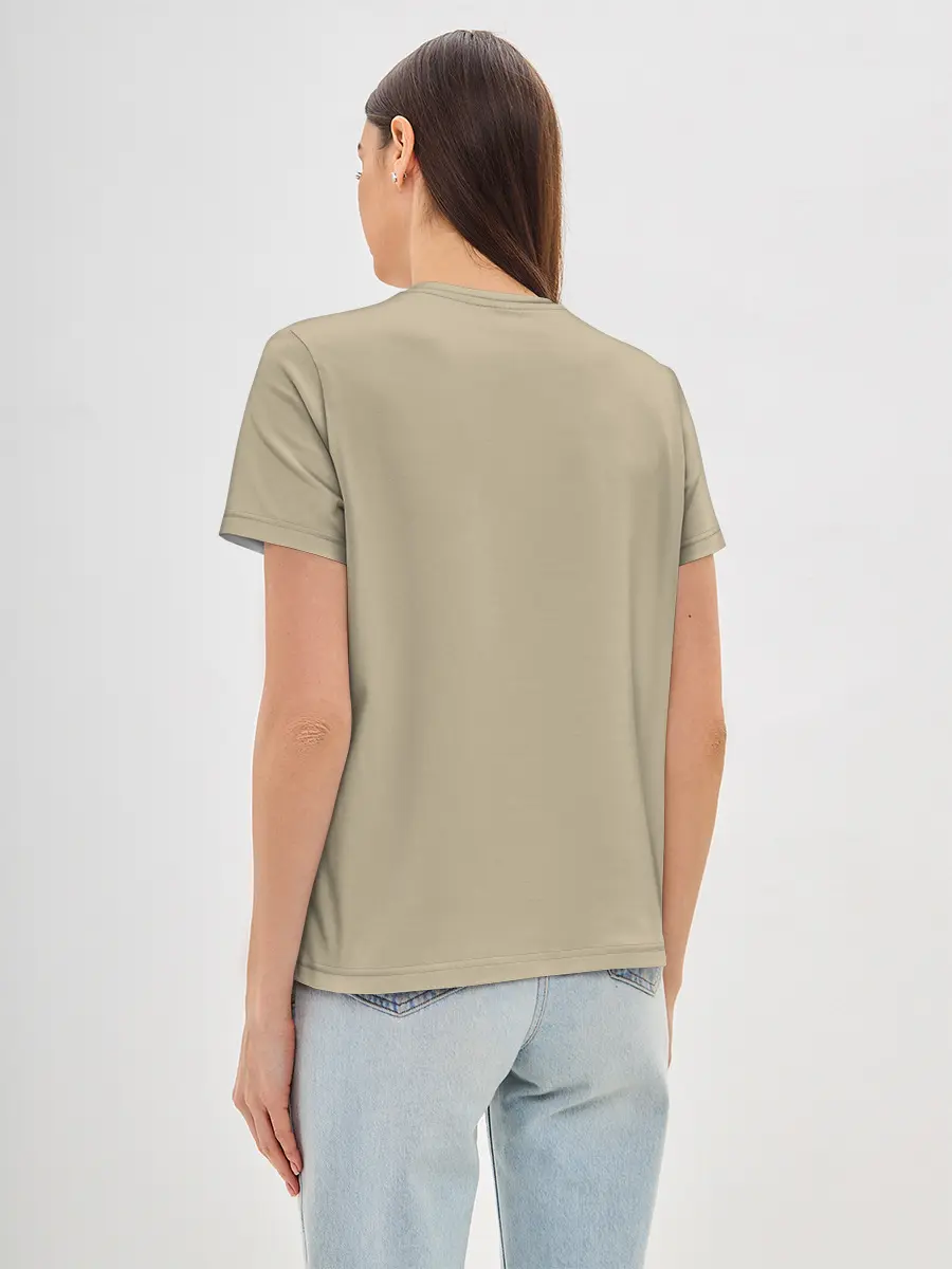 Женская базовая футболка / Боссы caphead