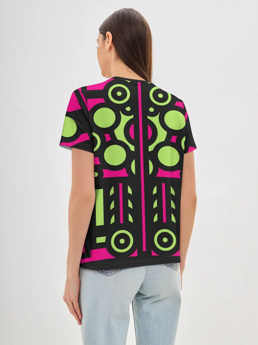 Женская базовая футболка / Киберпанк механизмы