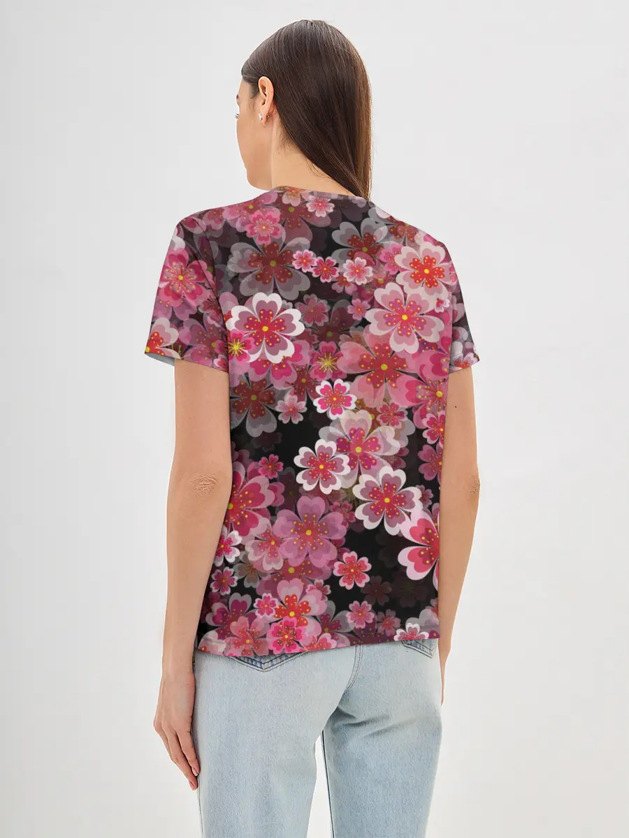 Женская базовая футболка / Иероглифы и Сакура 3D