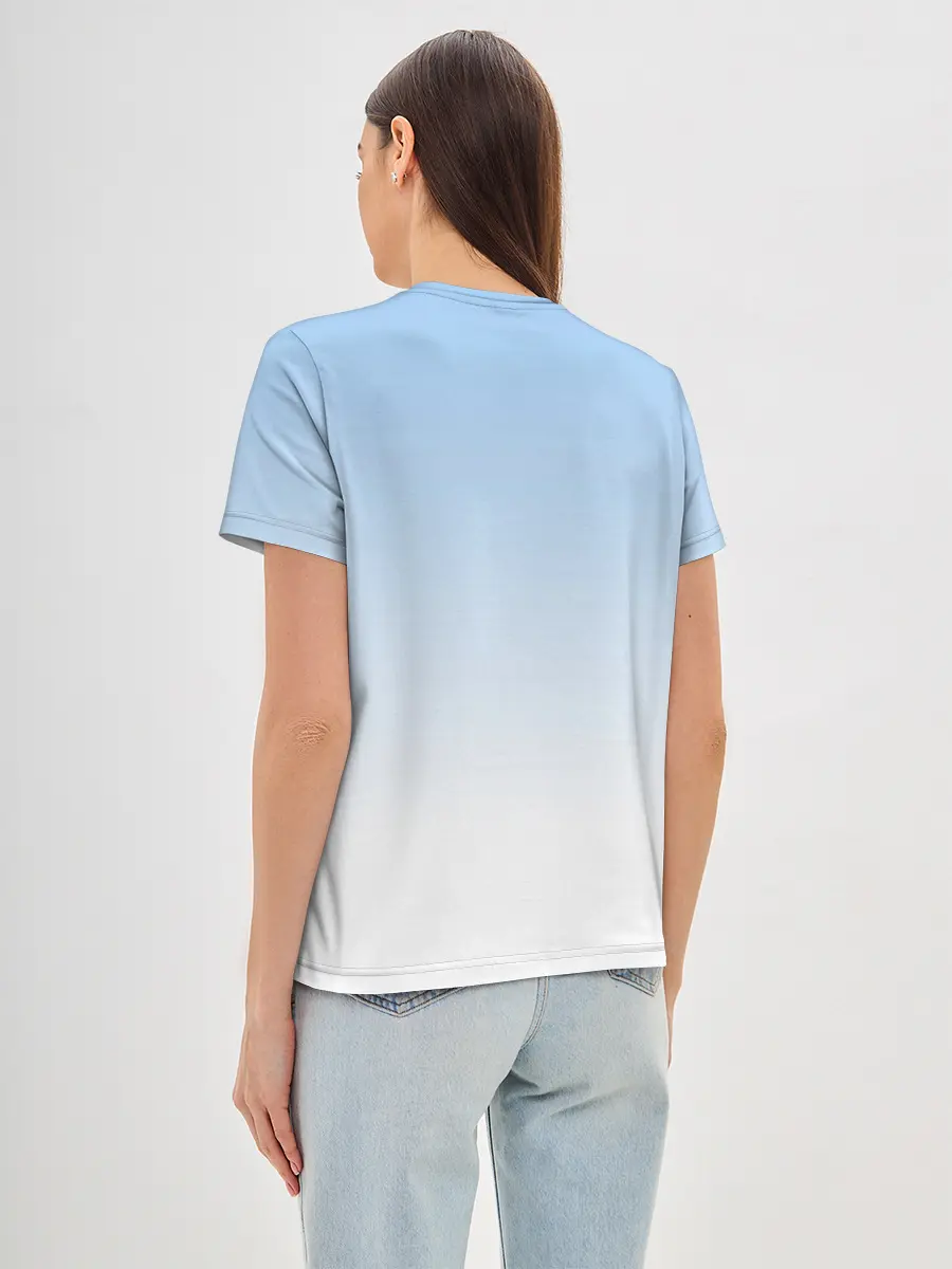 Женская базовая футболка / Небесно-голубой градиент