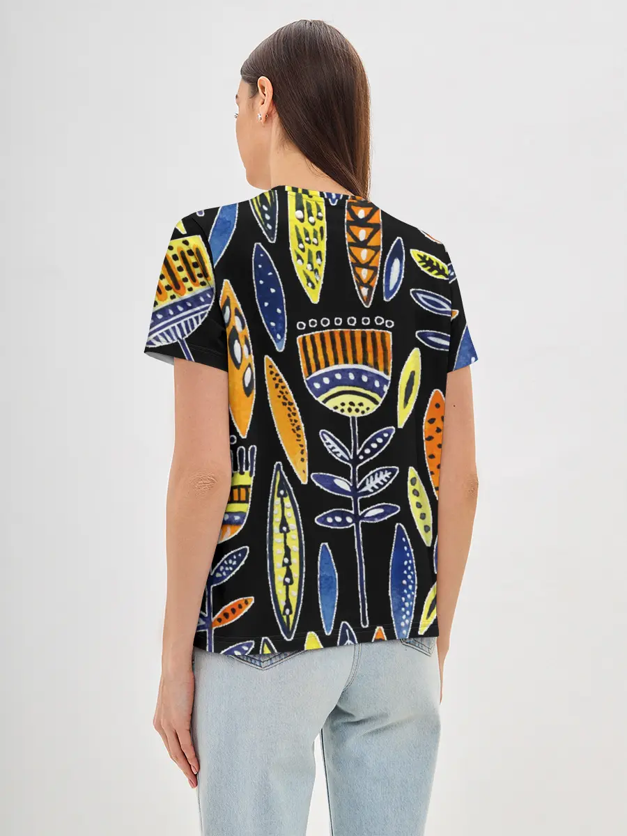 Женская базовая футболка / вечные цветы фараона