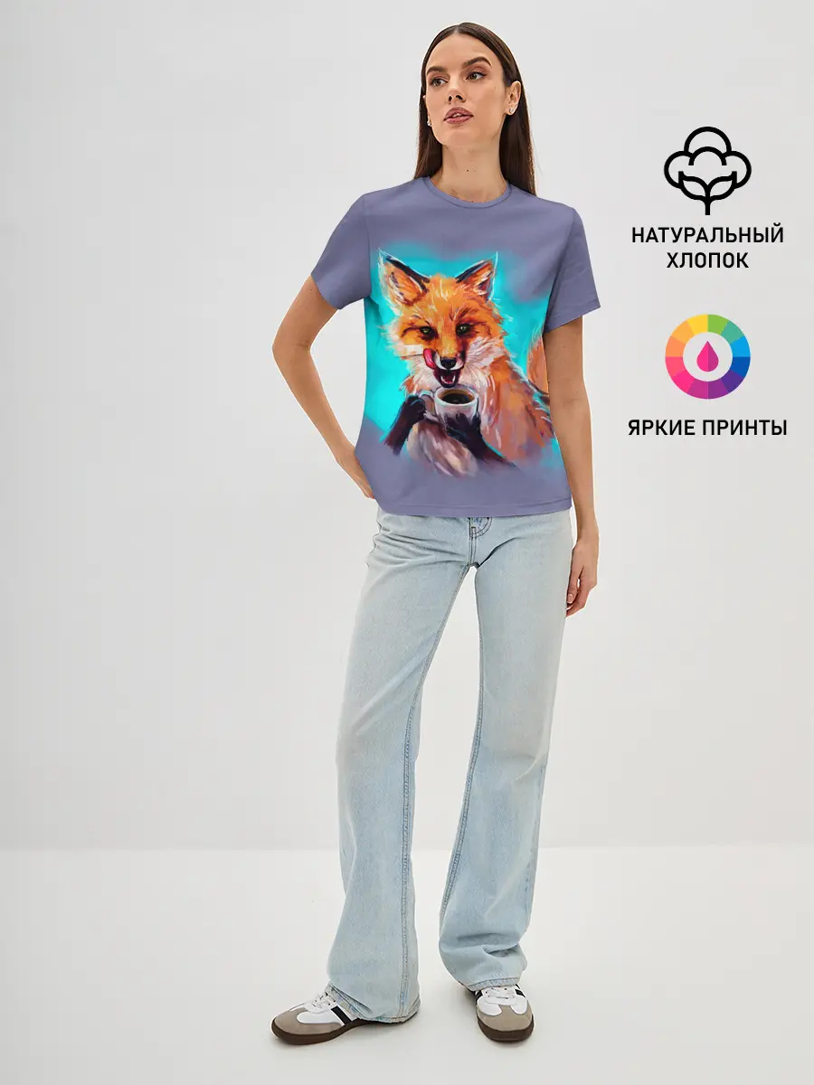 Женская базовая футболка / Лиса с кофе