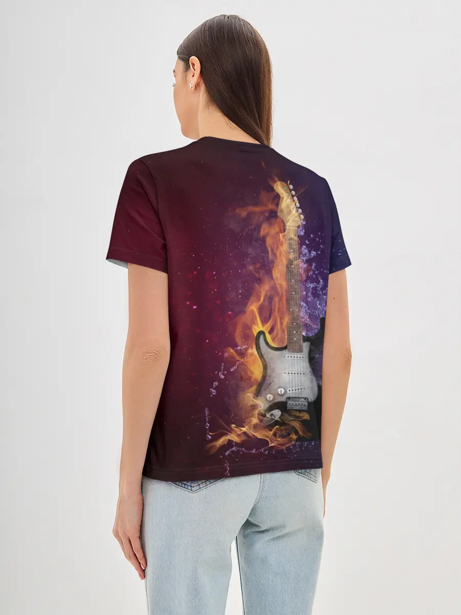 Женская базовая футболка / Гитара - Огонь и вода