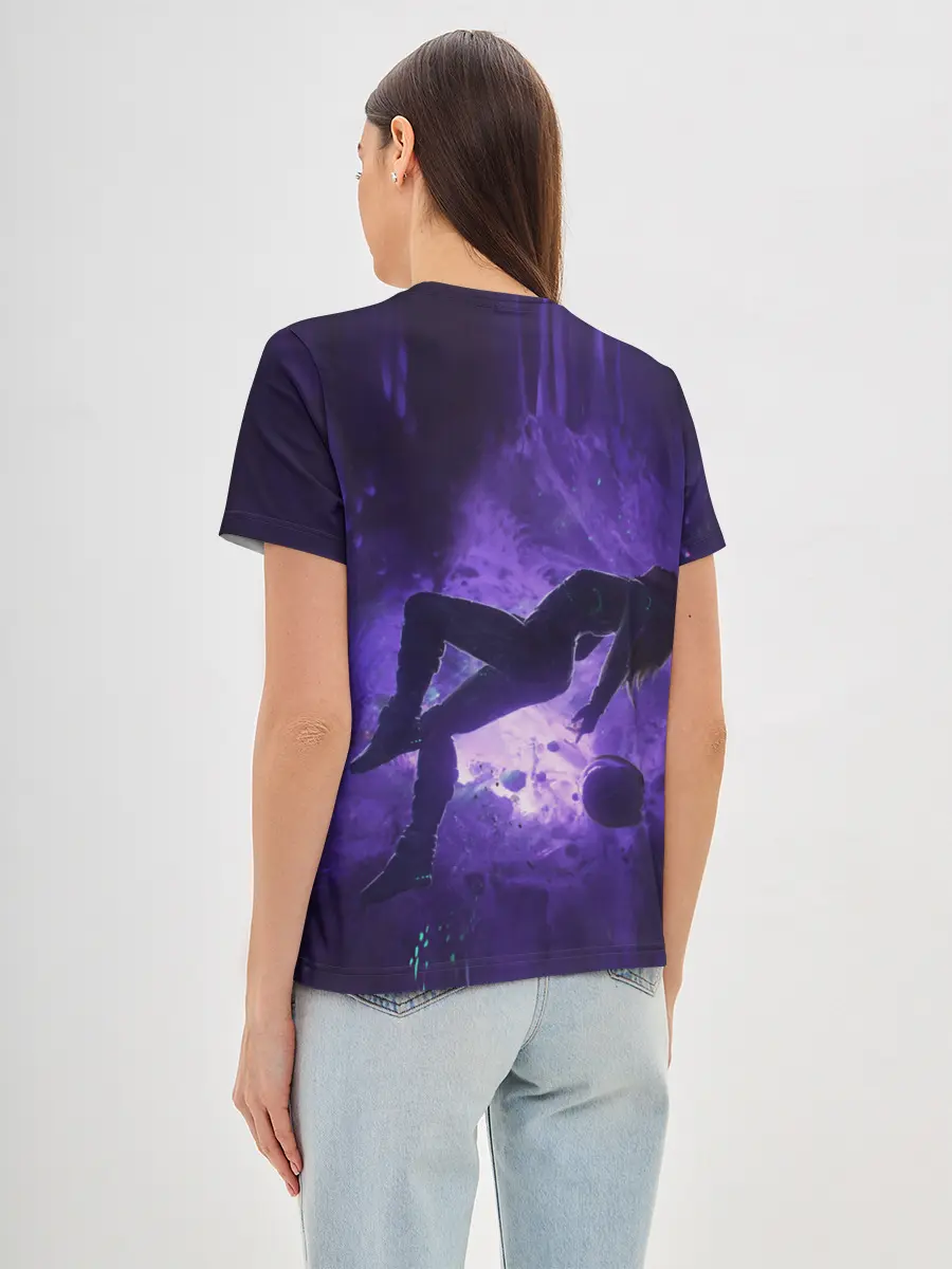 Женская базовая футболка / Space X Girl in zero gravity