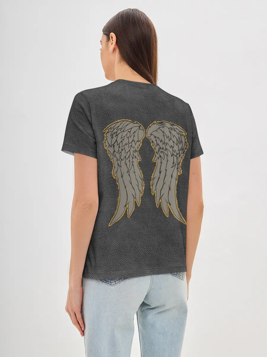 Женская базовая футболка / Ходячие крылья на спине