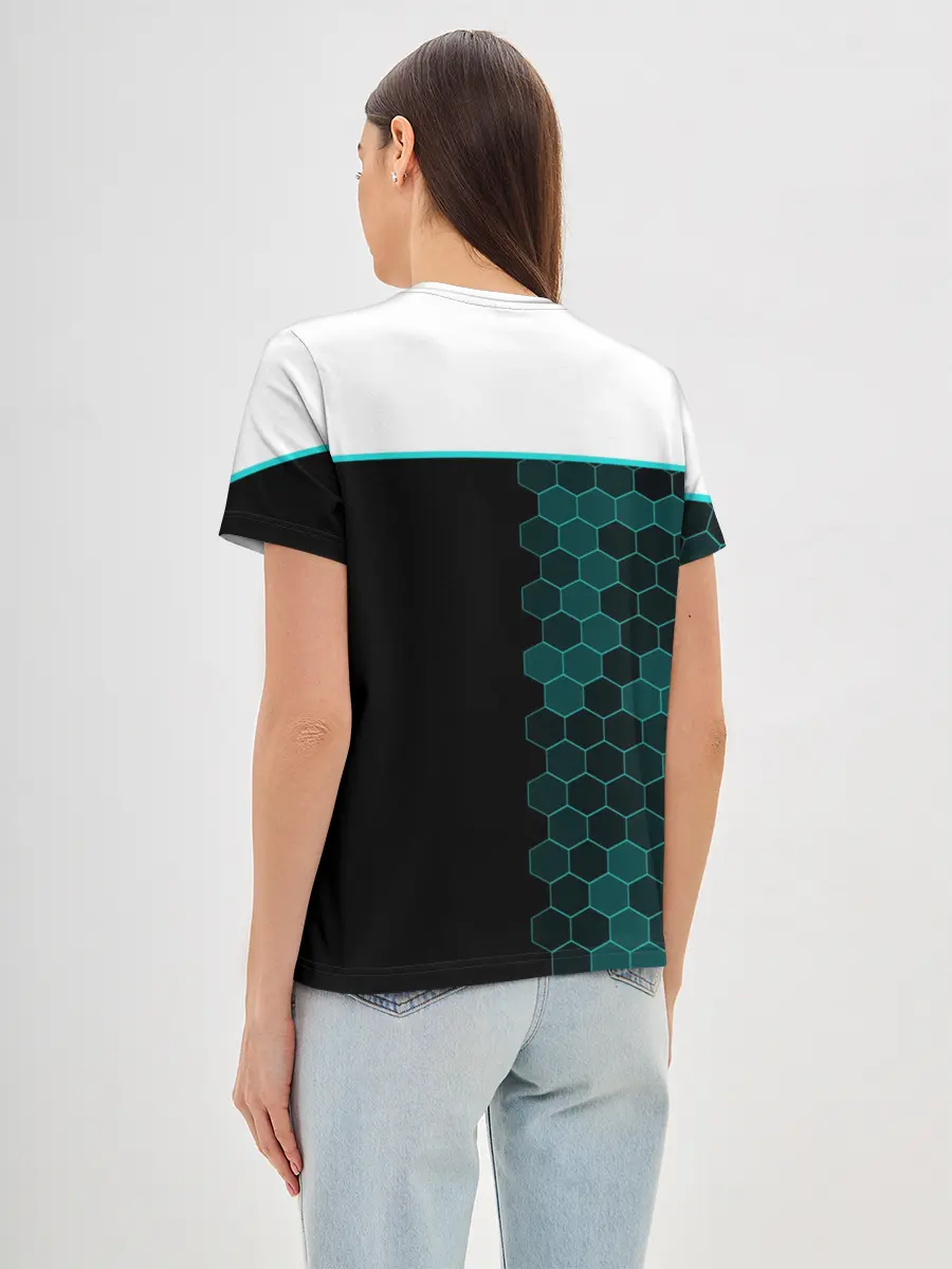 Женская базовая футболка / Detroit become human