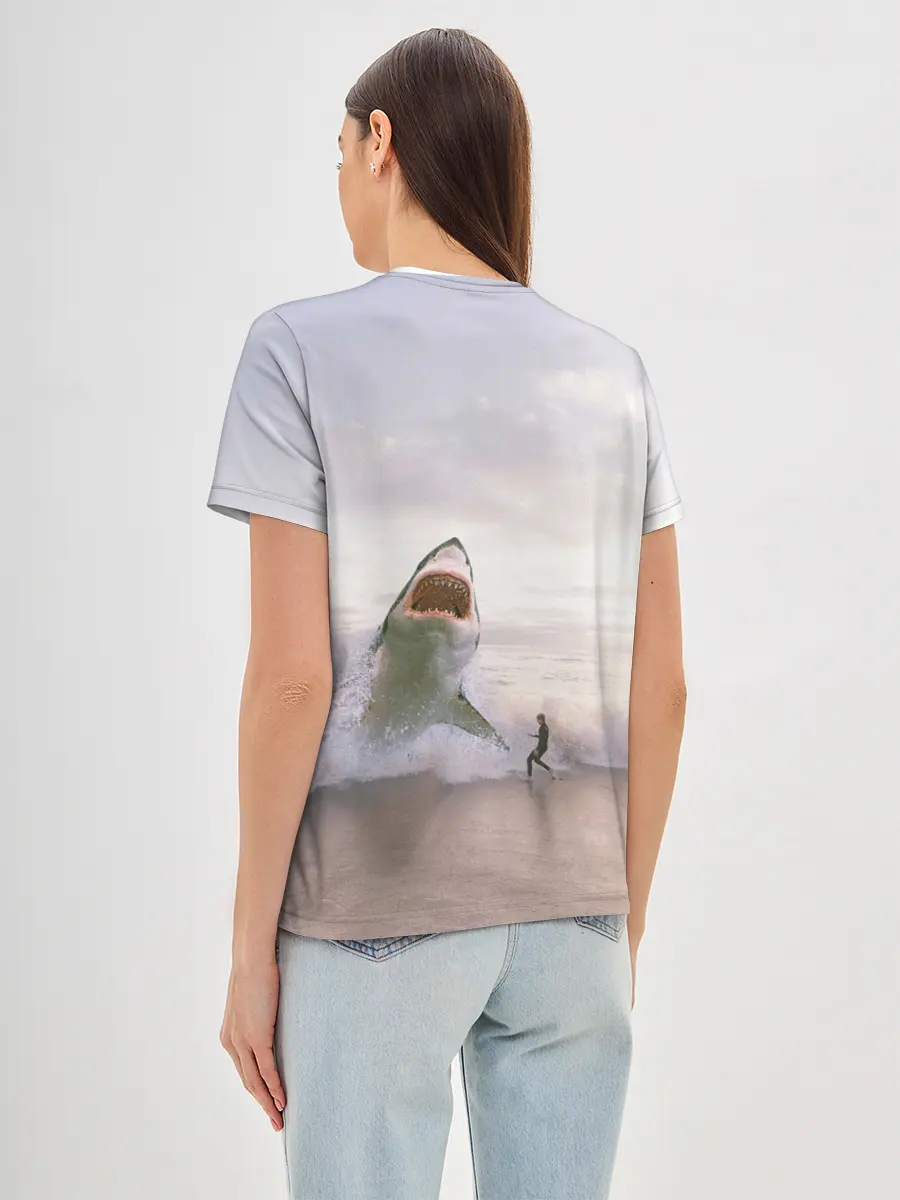 Женская базовая футболка / Мегалодон