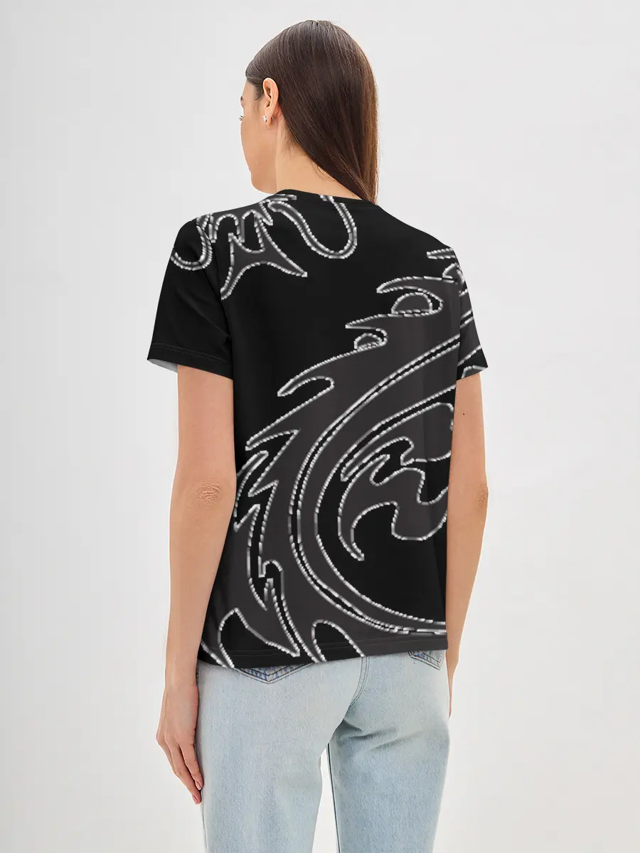 Женская базовая футболка / Драконы