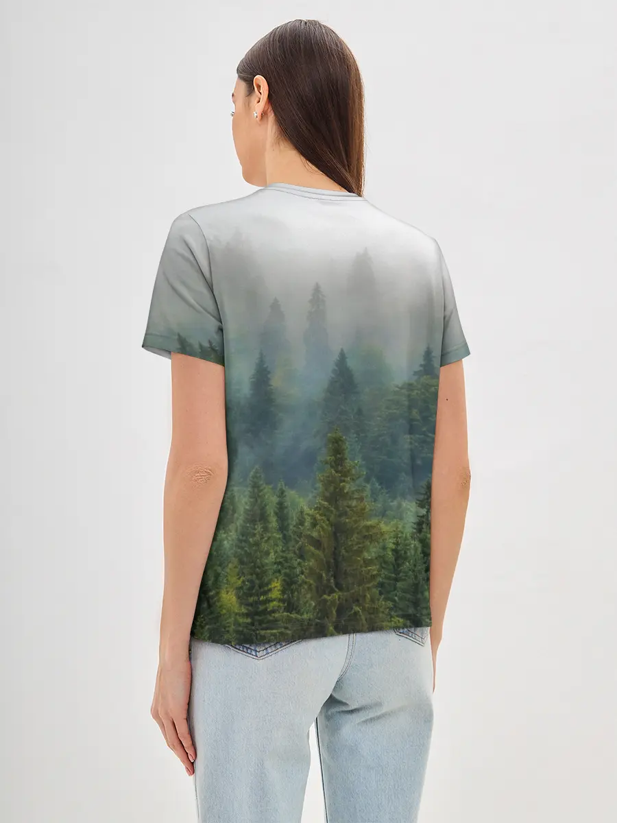 Женская базовая футболка / Лес
