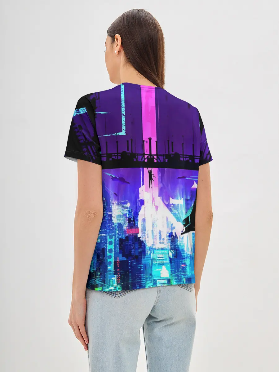 Женская базовая футболка / CYBERPUNK