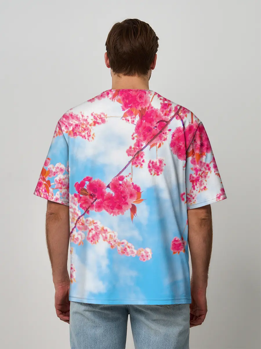 Мужская футболка оверсайз / Цветение Вишни