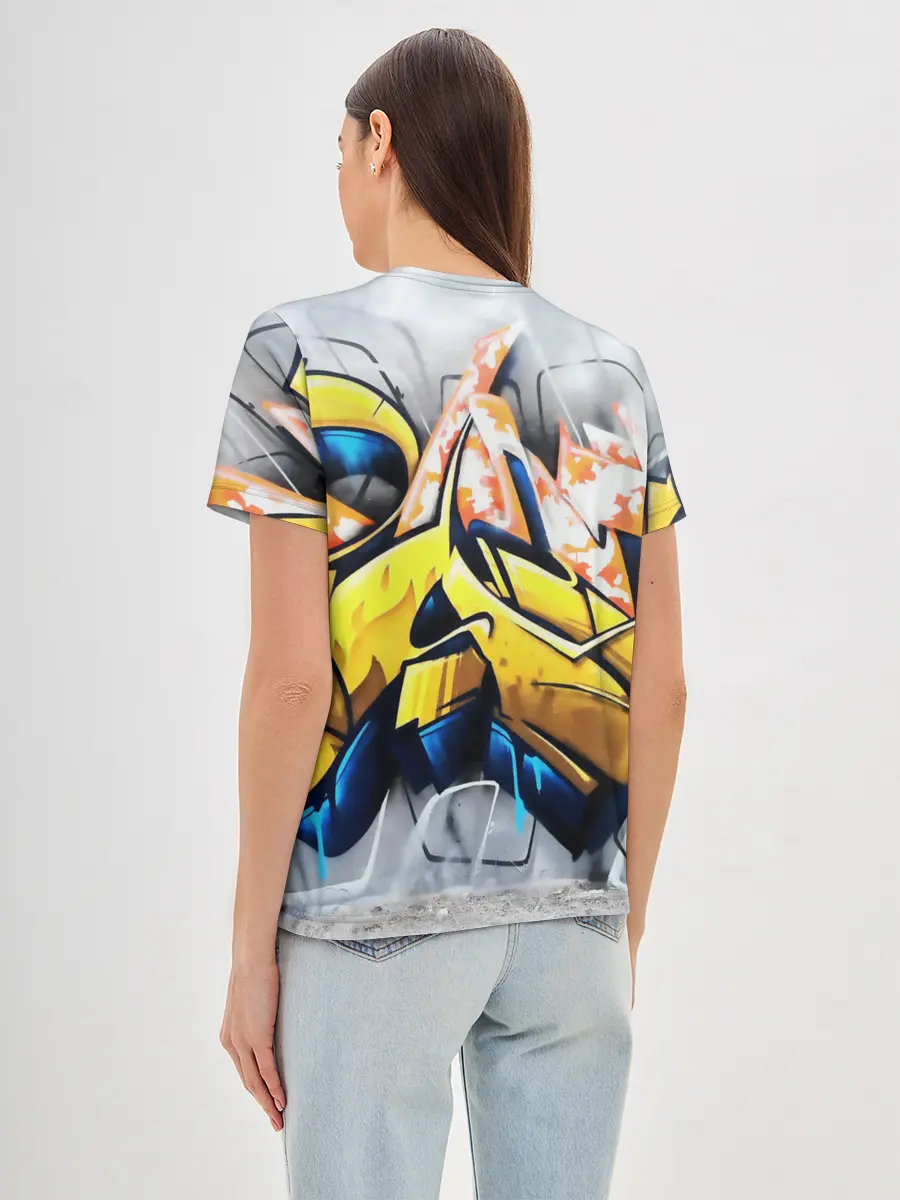 Женская базовая футболка / Street art