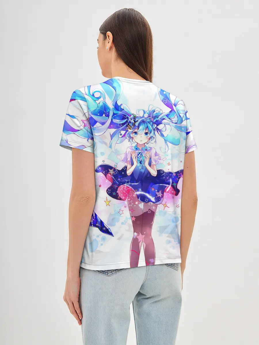 Женская базовая футболка / Хацуне Мику на красочном фоне