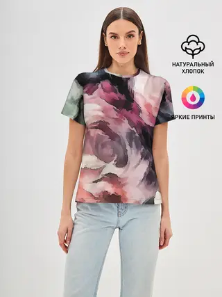 Женская базовая футболка / Абстрактные розы