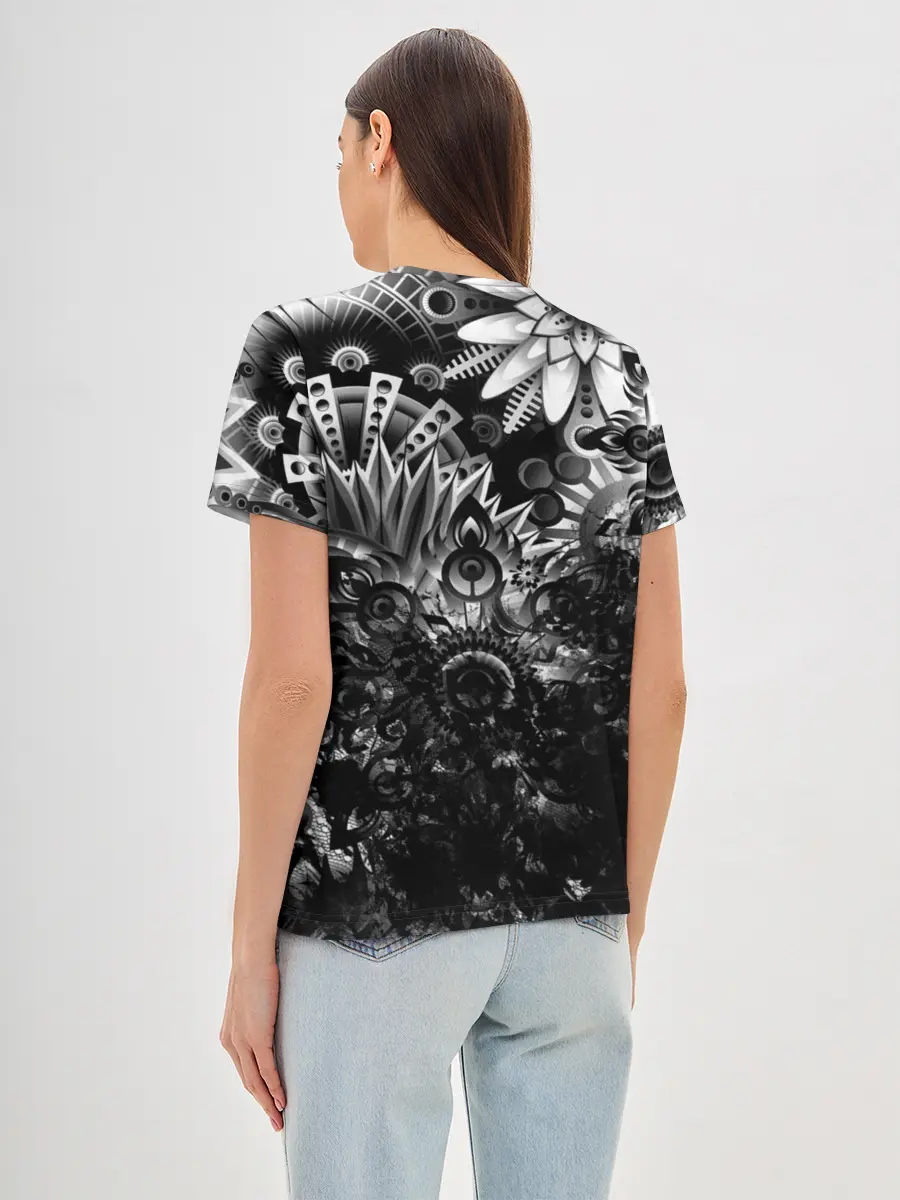 Женская базовая футболка / Floral Pattern