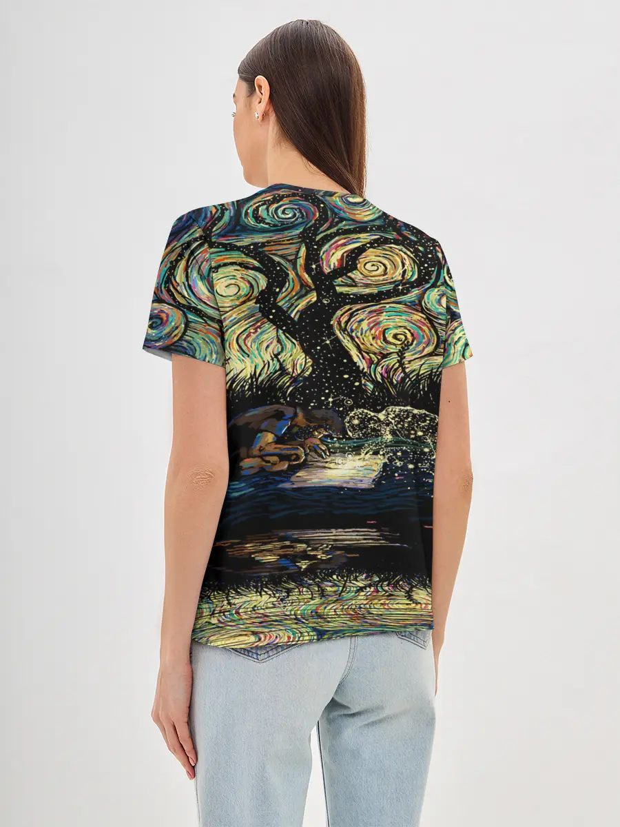 Женская базовая футболка / НОЧЬ В ЛЕСУ