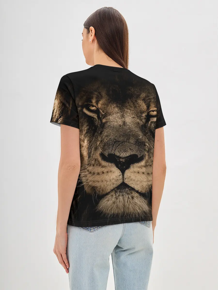 Женская базовая футболка / Лев