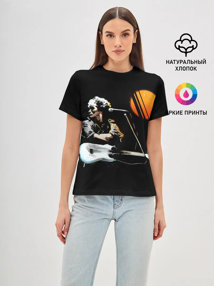 Женская базовая футболка / Цой | Звезда по имени Cолнце