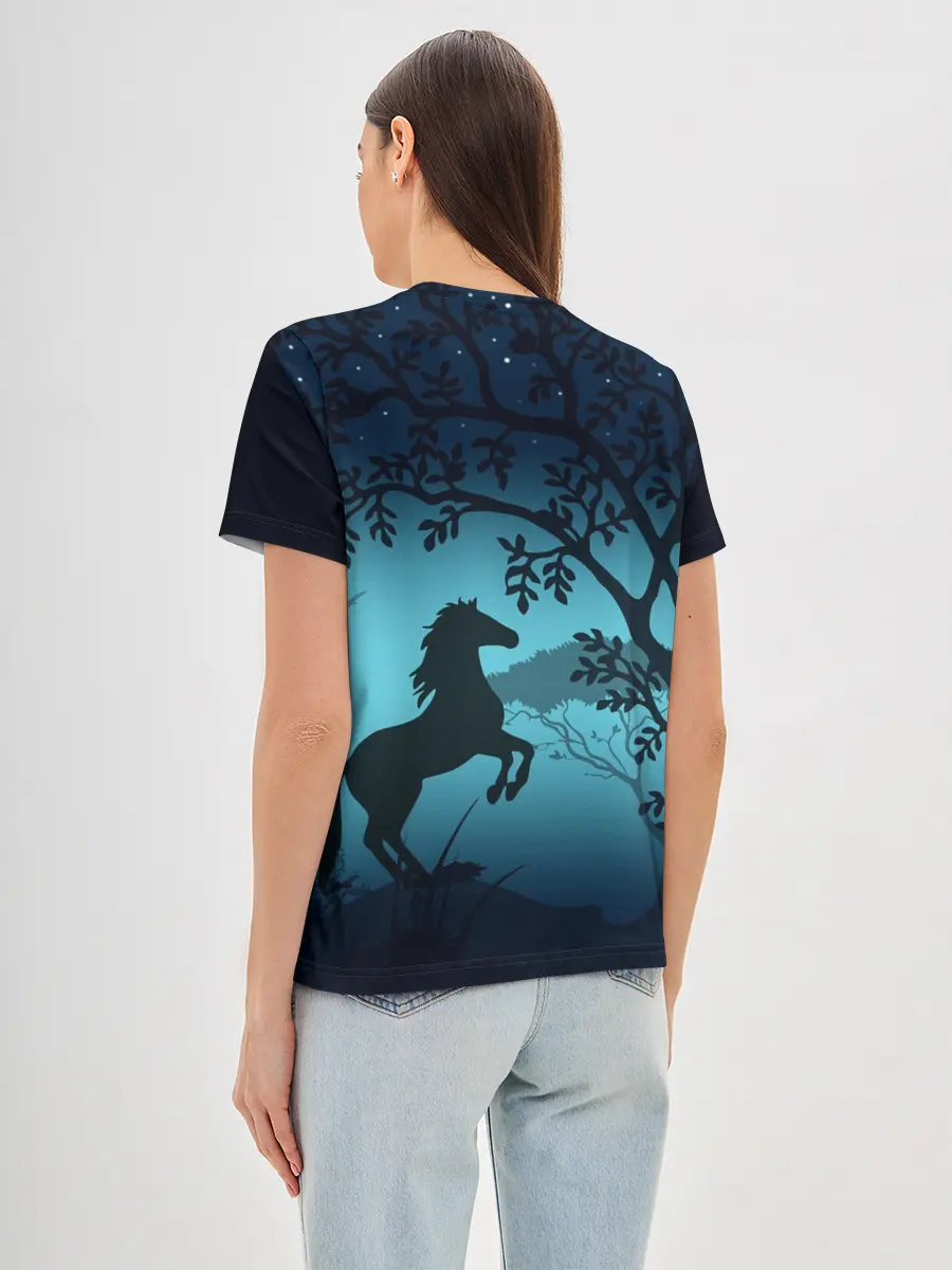Женская базовая футболка / Конь