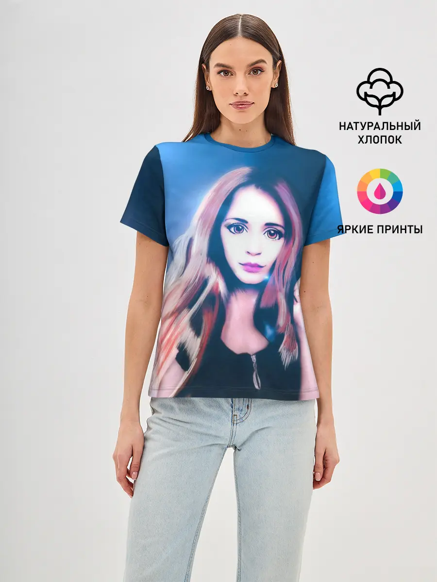 Женская базовая футболка / Девушка с большими глазами