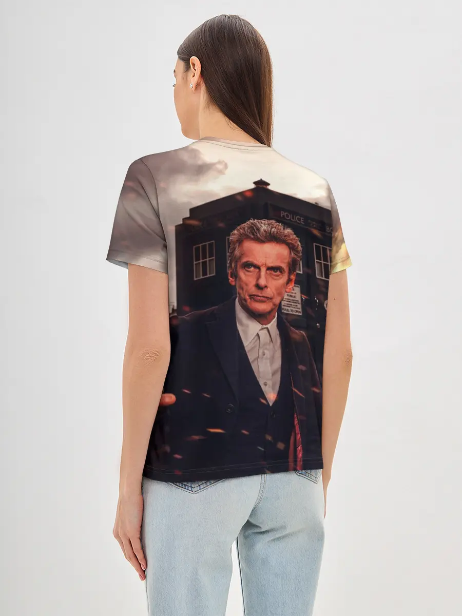 Женская базовая футболка / Доктор Кто