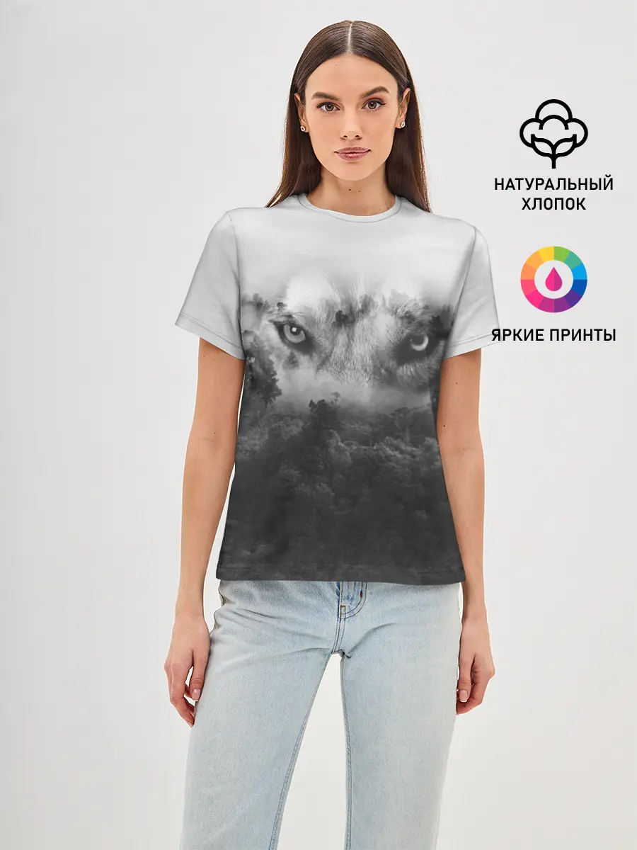 Женская базовая футболка / Волк в лесу