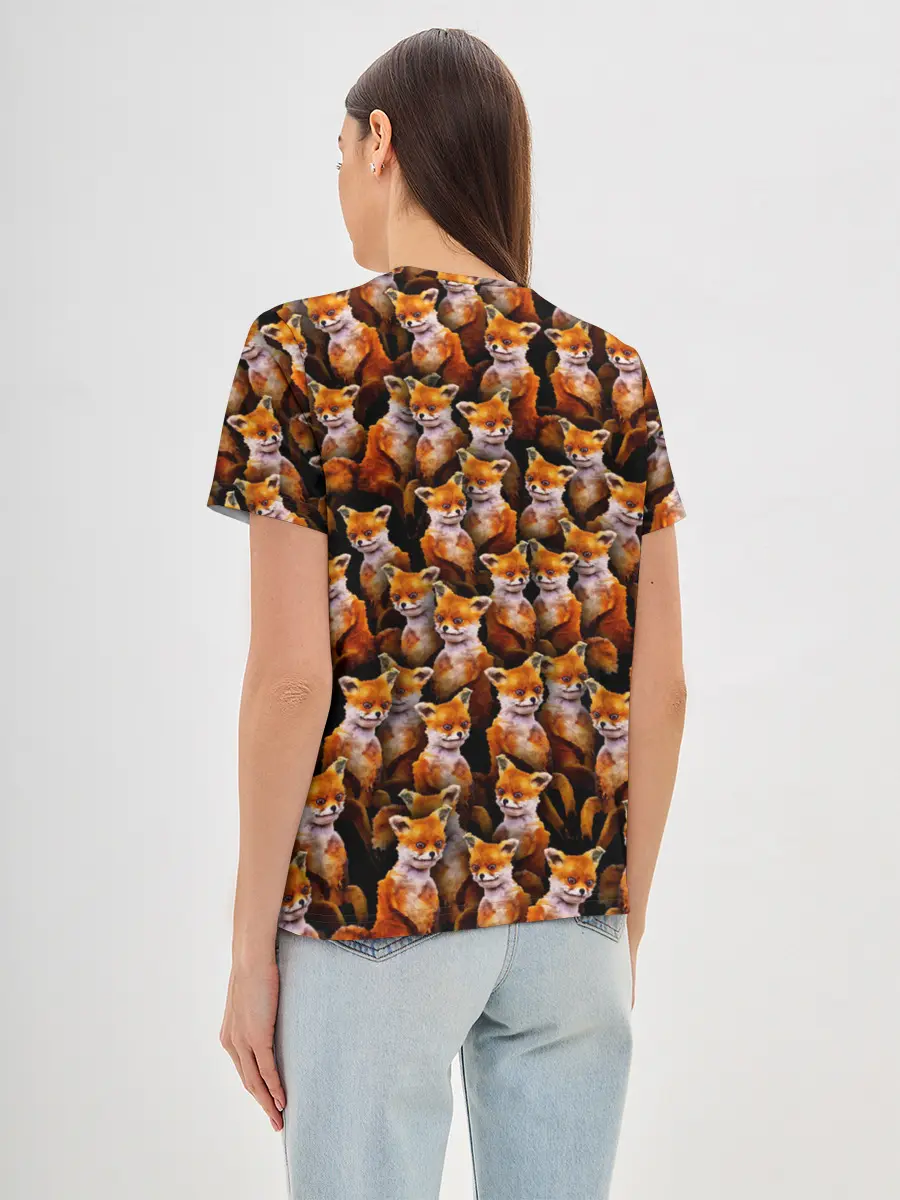 Женская базовая футболка / Упоротые лисы