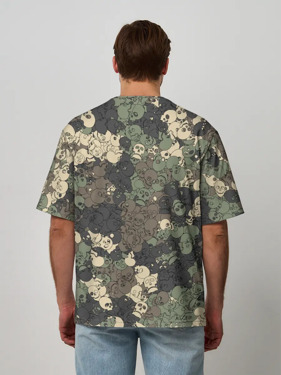 Мужская футболка оверсайз / Камуфляжный рисунок из черепов