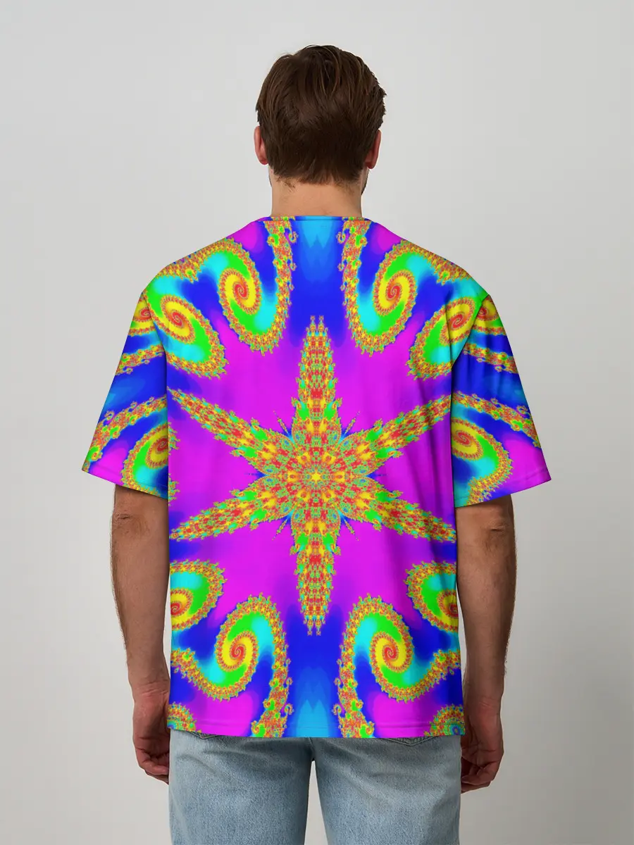 Мужская футболка оверсайз / Неоновый фрактал