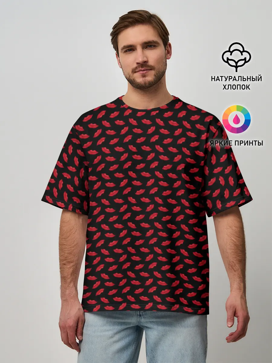 Мужская футболка оверсайз / Принт с поцелуями,алые губы