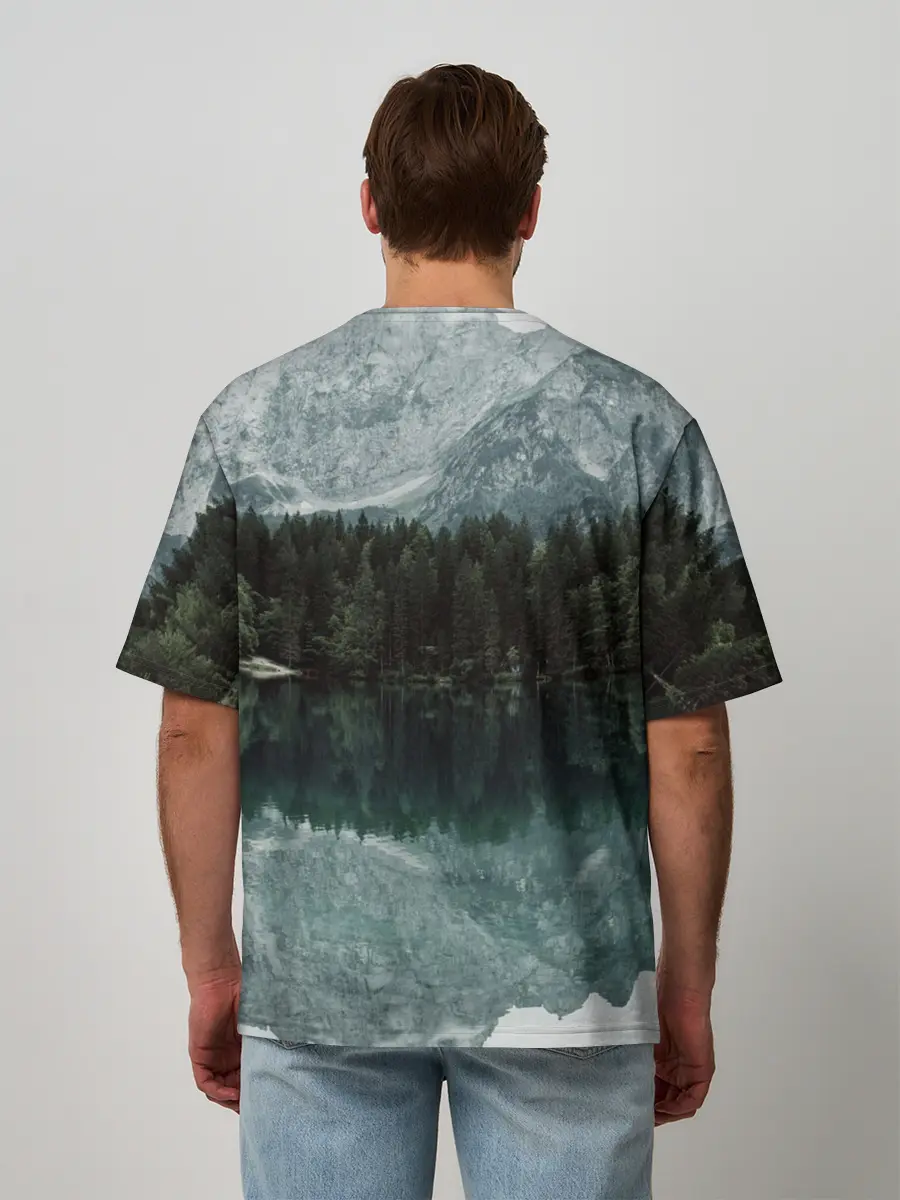 Мужская футболка оверсайз / отражение горы в озере